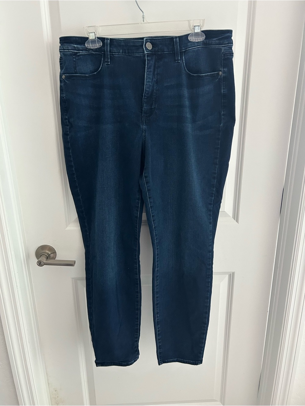 Talbots Dark Blue Women’s Stretch Denim Jeans sz14/28
